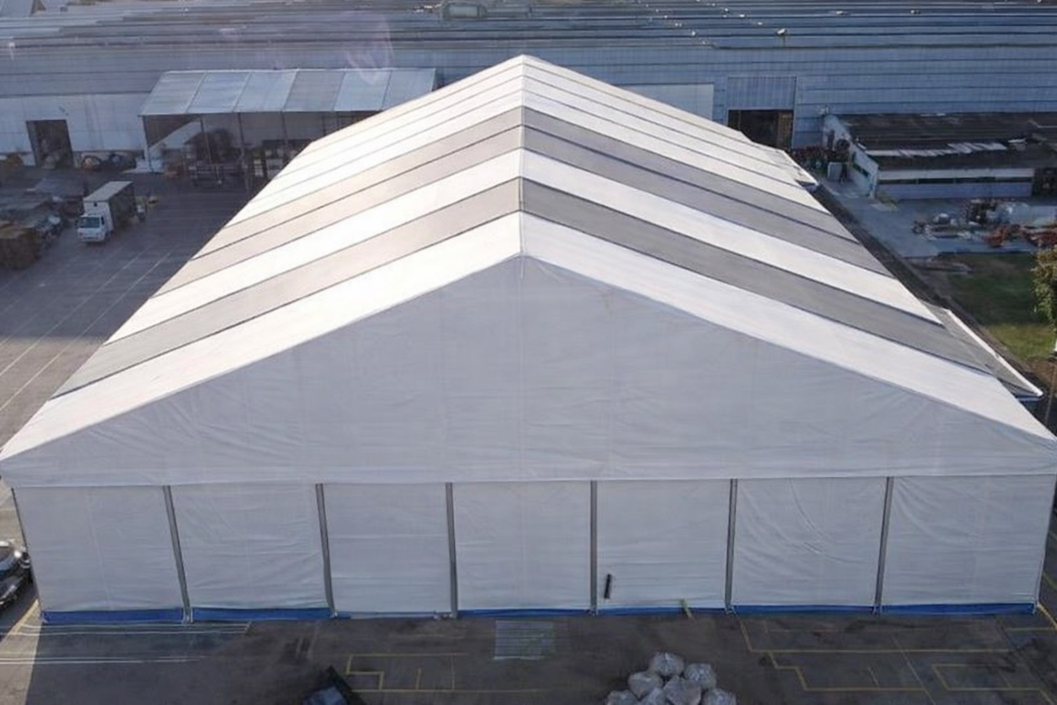 Tenda galpão externa